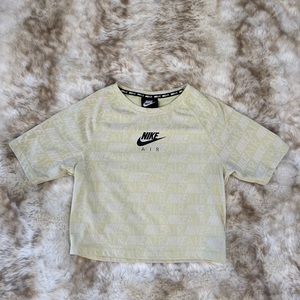 Nike crop
